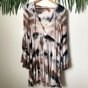 Tie die bell sleeve dress